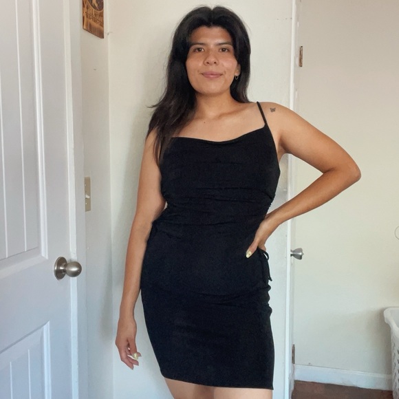 Size Medium Inspired Hearts Black Sheath Mini Dress Spaghetti Strap Cut-out - Picture 2 of 5